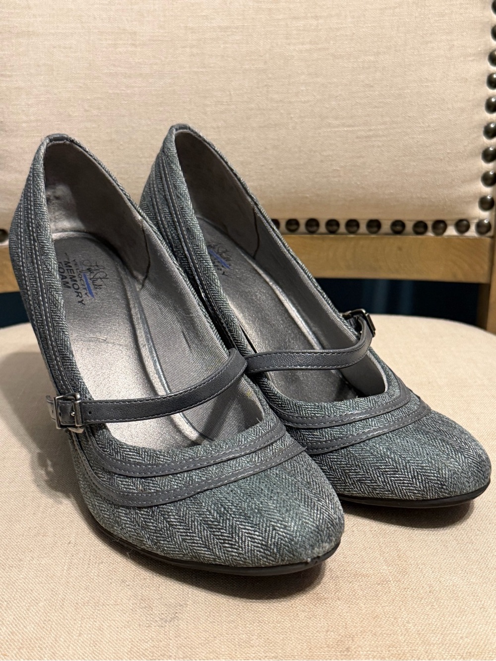 Life Stride Gray Herringbone Mary Jane Heels Size 10M